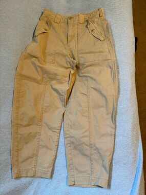 Banana Republic Relaxed Surplus Barrel Style Cargo Pants Khaki
